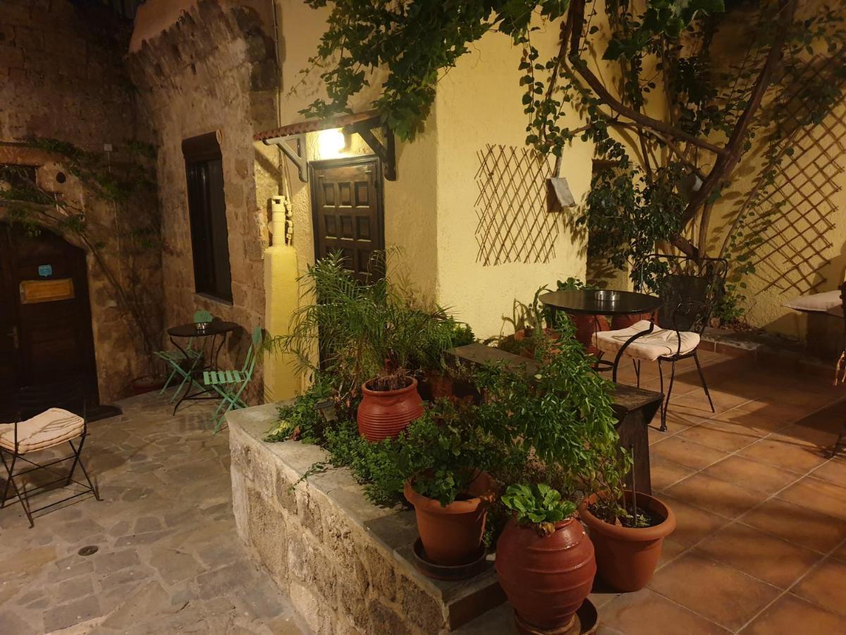 Rhodes CityChris Αpartments Old Townアパートメント エクステリア 写真